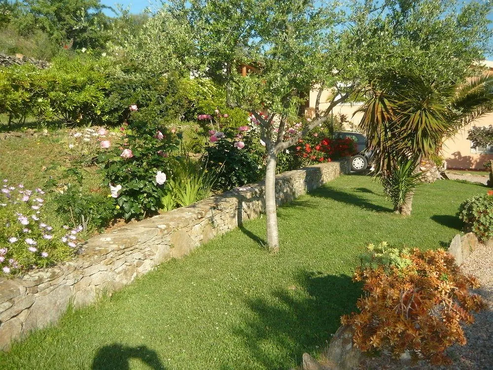 Li Muntigeddi B&B San Teodoro  Gasthof