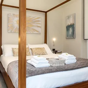 Gasthof 44 -