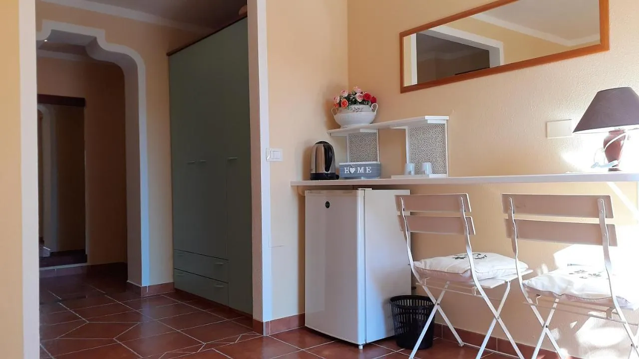 Li Muntigeddi B&B San Teodoro  San Teodoro (Sardinia)