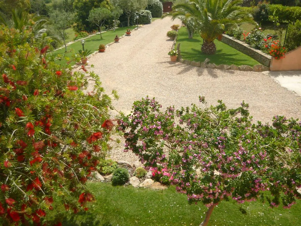 Li Muntigeddi B&B San Teodoro