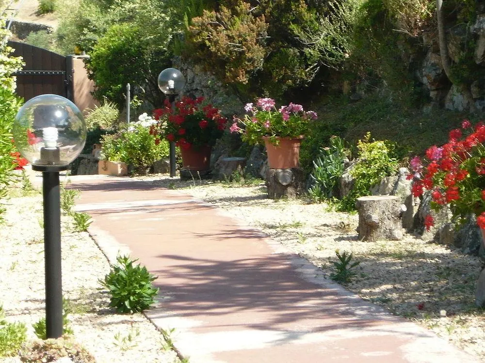 Li Muntigeddi B&B San Teodoro  Italia