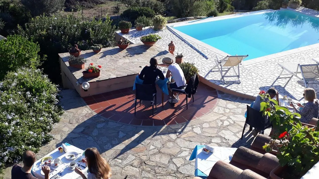 Li Muntigeddi B&B San Teodoro  Affittacamere